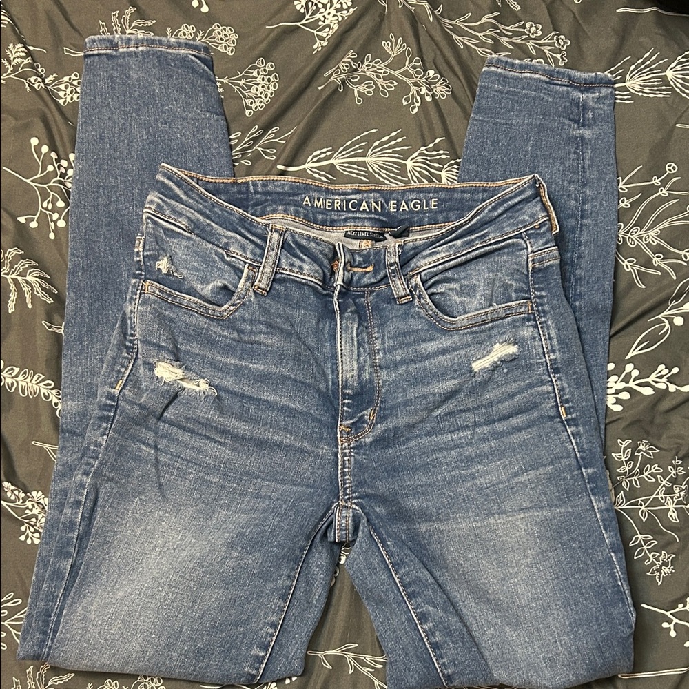 American Eagle Outfitters Women's Distressed Skinny Jeans